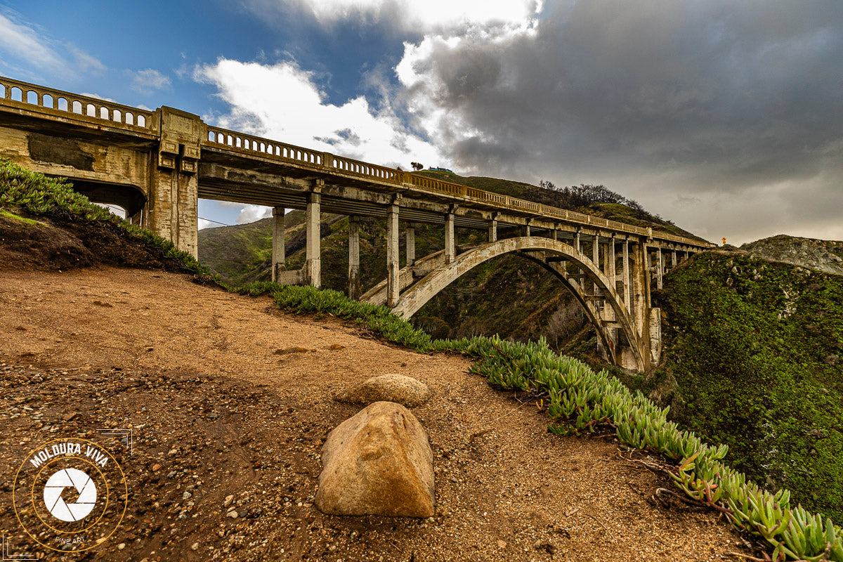 Ponte de Arcos na Highway 1CA - EUA