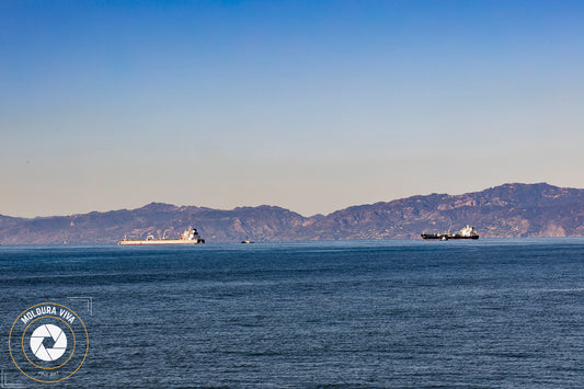 Versão 2 de Navios na Costa de Los Angeles - CA