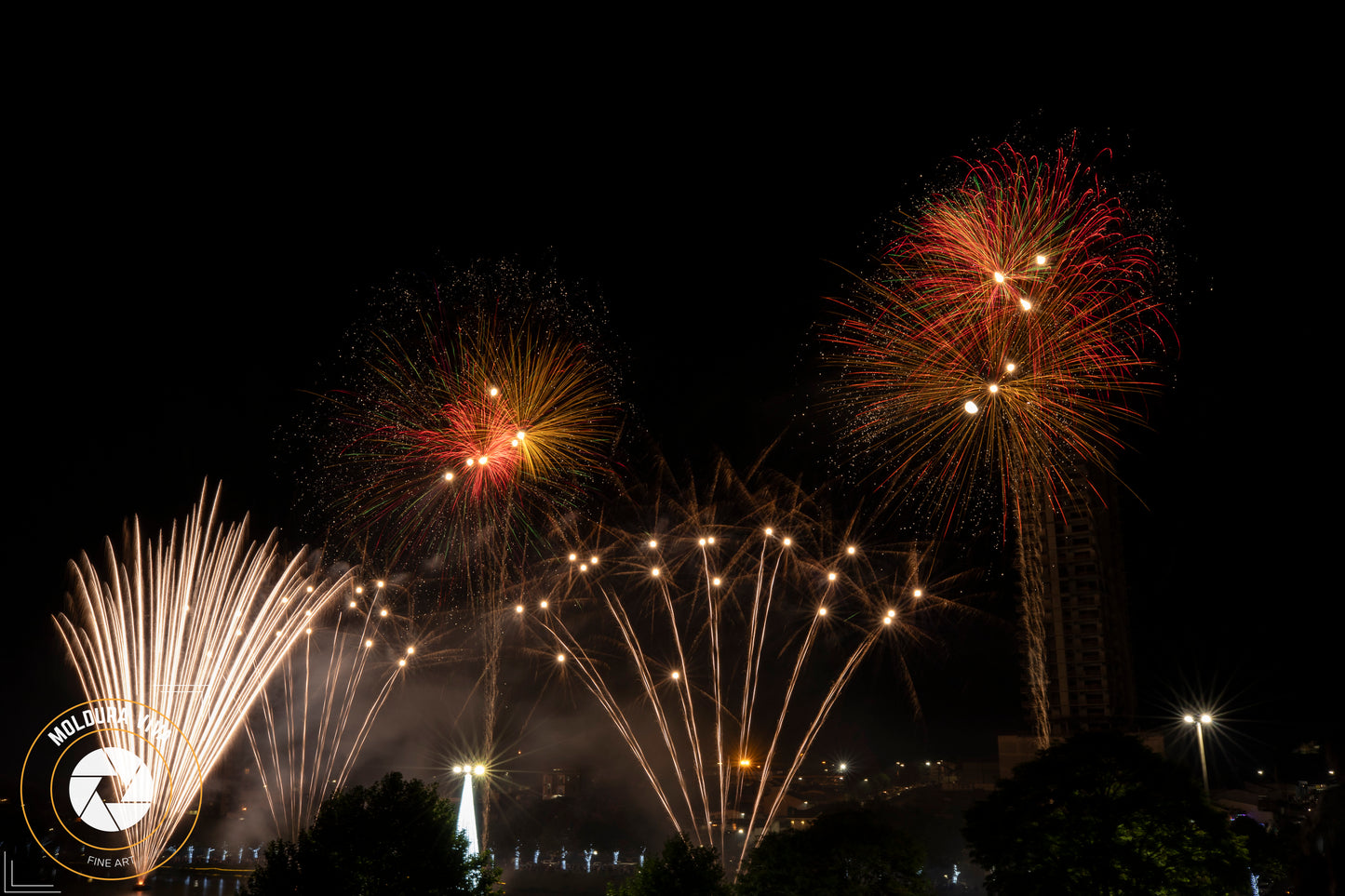 Fogos de Fim de Ano - Versão 3 de Lago Central de Guarapuava -PR