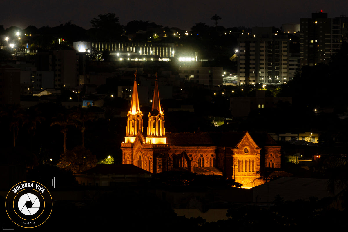 Visão Noturna da Igreja Matriz de Uberaba - MG