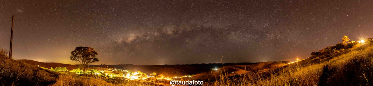 Panorâmica de Via Láctea em Diamantina - MG