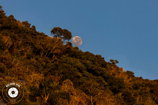 Lua minguante no Morro do Chapéu - PR