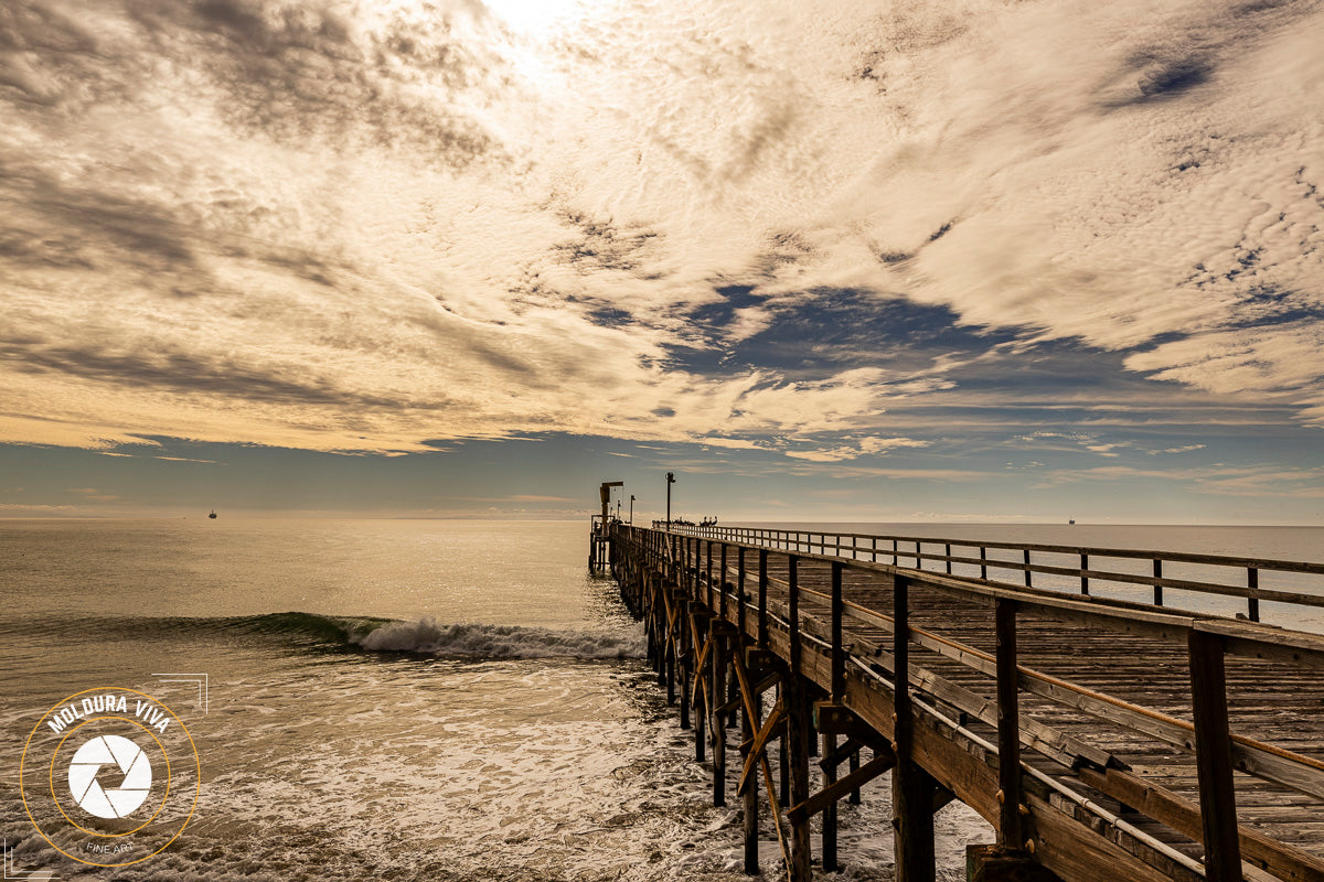 Pier abandonado no Pacífico – CA