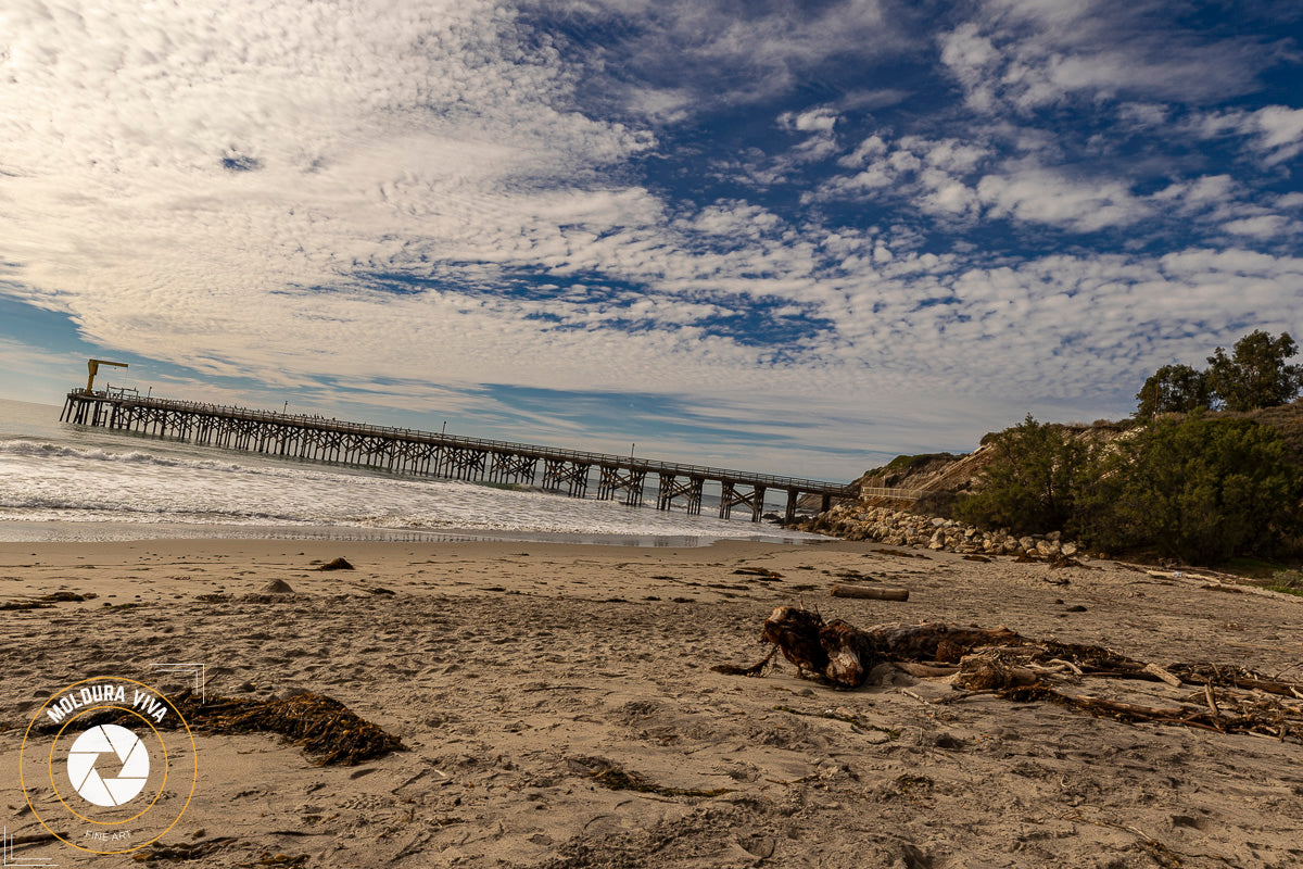 Versão 2 de Praia e Pier abandonado no Pacífico – CA