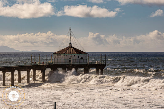 Ondas sobre o Pier Manhattan Los Angeles - CA