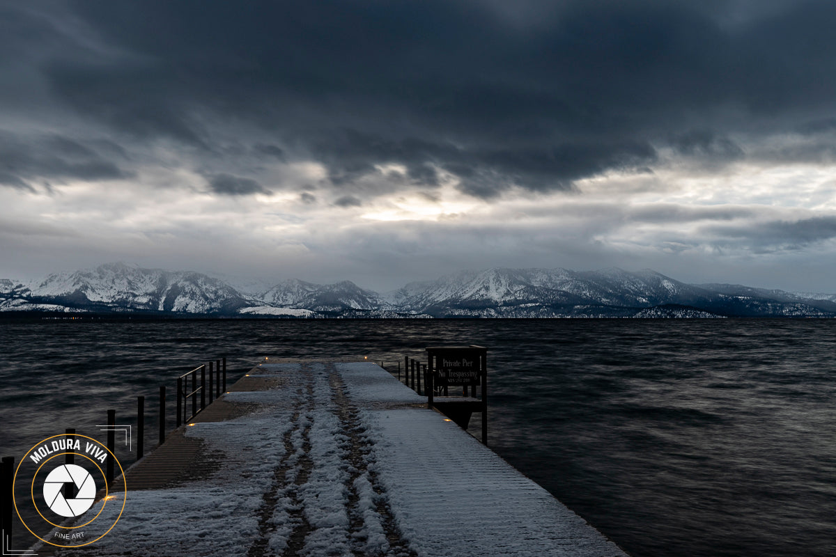 Pier com gelo em Lake Tahoe - EUA