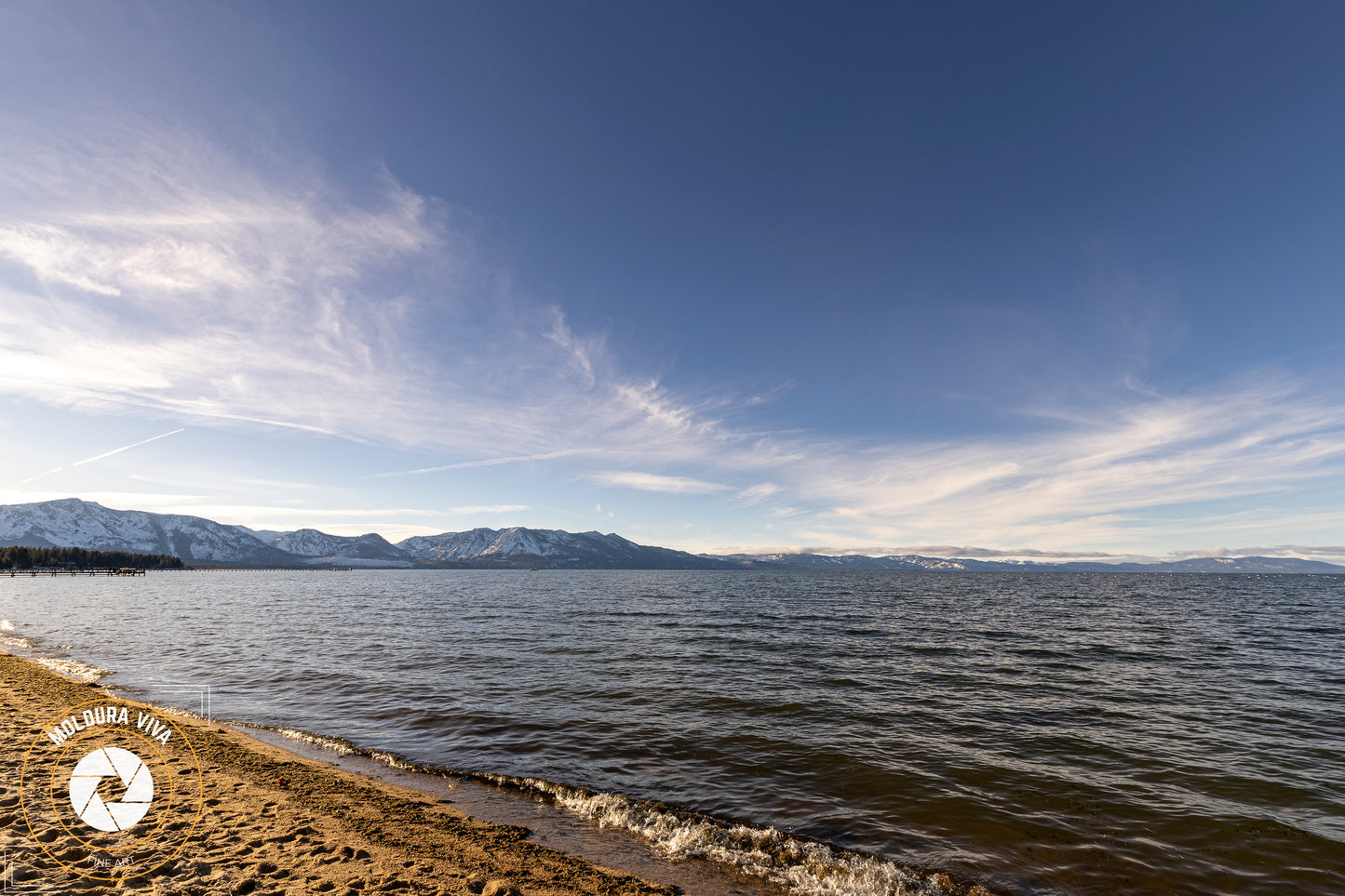 O gelado lago de Lake Tahoe - EUA